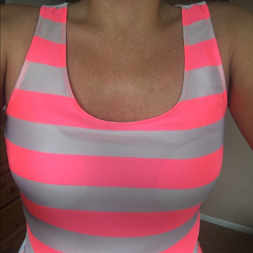 Express striped tank
